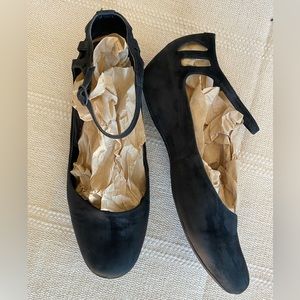 Camper Women's Sinuosa Mary Jane Flat Black sz 40 Europe / 9 USA